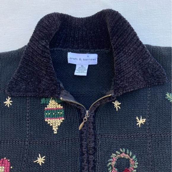 CROFT & BARROW | Christmas Sweater Zip Knit Jacket with Wreath - Picture 7 of 15